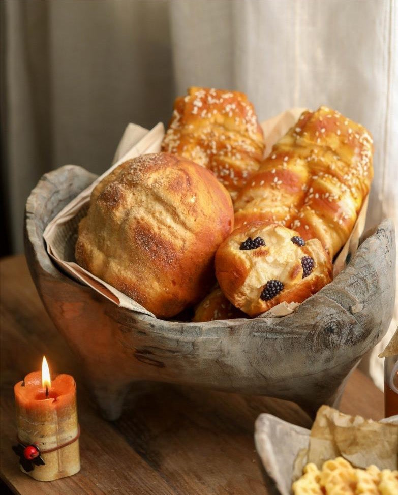 Nature's Elegance. Handcrafted Wooden Tray