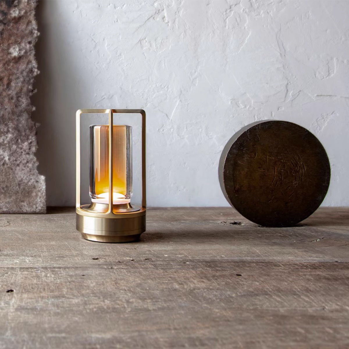 Illuminate your world | Aluminium LED Rechargeable Table Lamp